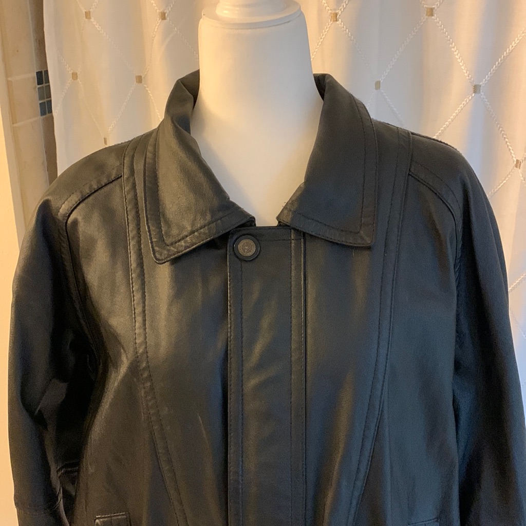 Men’s Leather Bomber Jacket